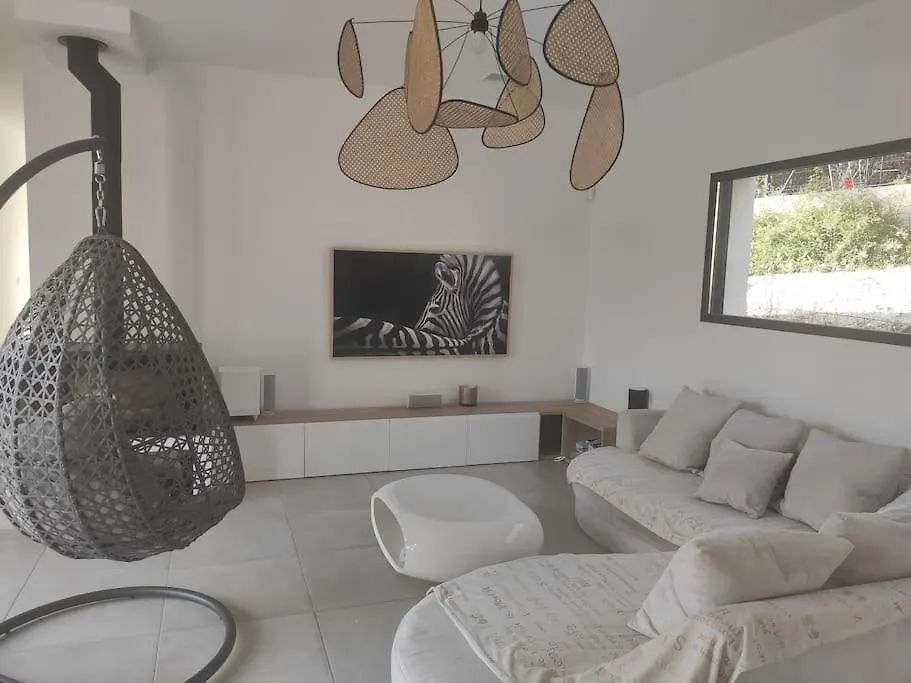 Villa Spacieuse Avec Piscine En Provence Ventabren