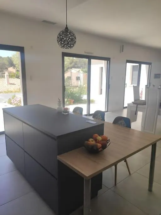 Villa Spacieuse Avec Piscine En Provence Ventabren 0*,  フランス